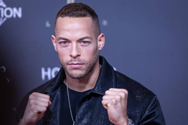 FAME FIGHTING 2023 - Boxevent mit Influencern und Reality-Stars Andrej Mangold post auf dem roten Teppich - Zahlreiche Reality-Stars und Influencer duellieren sich beim ersten Fame Fighting im Bonner Maritim Hotel im Ring. Vielen Kämpfen gingen offen ausgetragene Streitigkeiten voraus. Organisiert wird der Abend von Eugen Lopez. Bonn Maritim Hotel NRW Deutschland *** FAME FIGHTING 2023 Boxing event with influencers and reality stars Andrej Mangold post on the red carpet Numerous reality stars and influencers duel in the ring at the first Fame Fighting in Bonns Maritim Hotel Many fights were preceded by open disputes The evening is organized by Eugen Lopez Bonn Maritim Hotel NRW Germany Copyright: xBEAUTIFULxSPORTS Derixx
