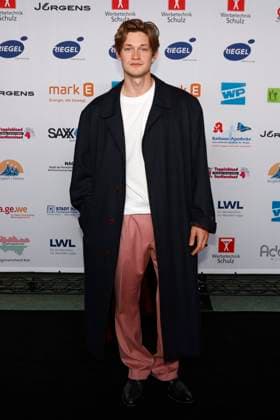 Damian Hardung bei der Eröffnung vom 10. Eat My Shorts - Hagener Kurzfilmfestival 2023 in der Stadthalle. Hagen, 04.11.2023
