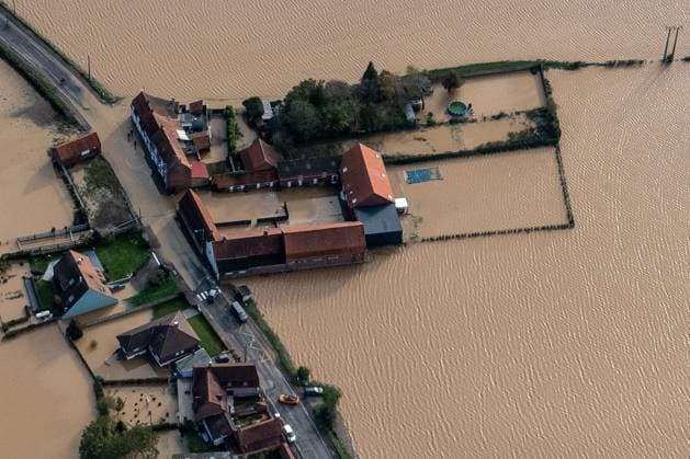 Bilder des Jahres 2023, News 11 November News Themen der Woche KW45 News Bilder des Tages Inondations PHOTOPQR VOIX DU NORD PASCAL BONNIERE ; 07 11 2023 ; BLENDECQUES 07.11.2023 Inondations ,vue aerienne , evenements climatique. PHOTO PASCAL BONNIERE LA VOIX DU NORD Floods in northern France, on Novemeber 7, 2023. Nord France  Copyright: xPHOTOPQR VOIXxDUxNORD MAXPPPxPASCALxBONNIEREx 20231107VDN1291 20231107VDN1291