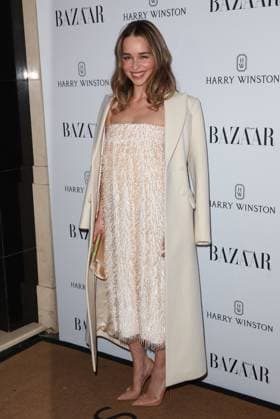 Entertainment Bilder des Tages . 07 11 2023. London, United Kingdom. Emilia Clarke arriving at the Harper s Bazaar Women of the Year Awards in London.  xStephenxLockx xi-Imagesx IIM-24785-0028