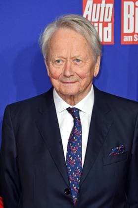 Wolfgang Porsche (Aufsichtsratsvorsitzende der Porsche AG) - VERLEIHUNG DAS GOLDENE LENKRAD 2023 im Axel Springer Hochhaus in Berlin am 07.11.2023