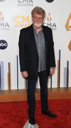 The 2023 CMA Awards at Bridgestone Arena Featuring: Mac McAnally Where: Nashville, Tennessee, United States When: 09 Nov 2023 Credit: Judy Eddy Cover Images EDITORIAL USE ONLY. NOT FOR USE BY NEWSPAPERS BASED IN THE UK. Copyright: xJudyxEddyx 53195073