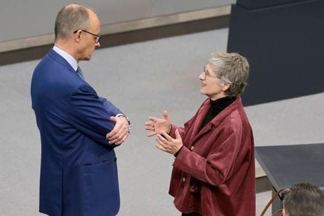 Friedrich Merz und Britta Haßelmann in der 135. Sitzung des Deutschen Bundestages im Reichstagsgebäude. Berlin, 10.11.2023 *** Friedrich Merz and Britta Haßelmann at the 135th session of the German Bundestag in the Reichstag building Berlin, 10 11 2023 Foto:xF.xKernx xFuturexImagex bundestagssitzung135_3105