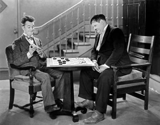 Stan Laurel and Oliver Hardy on-set of the Film, Brats, 1930  Copyright: xABxArchivex jtv002484