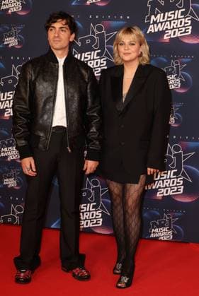 Photocall de la 25eme cÃ rÃ monie des NRJ Music Awards (NMA) au palais des Festivals et des Congres de Cannes Florian Rossi et sa compagne Louane au photocall de la 25eme cÃ rÃ monie des NRJ Music Awards (NMA) au palais des Festivals et des Congres de Cannes, France, le 10 novembre 2023. Dominique Jacovides Bestimage Celebs attend the 25th NRJ Music Awards - Red Carpet arrivals at Palais des Festivals in Cannes, France, on November 10, 2023. Cannes France  Copyright: xDOMINIQUExJACOVIDESx xBESTIMAGExDOMINIQUExJACOVIDESx xBESTIMAGEx