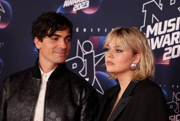 Photocall de la 25eme cÃ rÃ monie des NRJ Music Awards (NMA) au palais des Festivals et des Congres de Cannes Florian Rossi et sa compagne Louane Emera au photocall de la 25eme cÃ rÃ monie des NRJ Music Awards (NMA) au palais des Festivals et des Congres de Cannes, France, le 10 novembre 2023. Dominique Jacovides Bestimage Celebs attend the 25th NRJ Music Awards - Red Carpet arrivals at Palais des Festivals in Cannes, France, on November 10, 2023. Cannes France  Copyright: xDOMINIQUExJACOVIDESx xBESTIMAGExDOMINIQUExJACOVIDESx xBESTIMAGEx