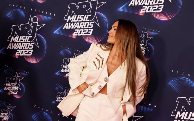 Photocall de la 25eme cÃ rÃ monie des NRJ Music Awards (NMA) au palais des Festivals et des Congres de Cannes Vitaa au photocall de la 25eme cÃ rÃ monie des NRJ Music Awards (NMA) au palais des Festivals et des Congres de Cannes, France, le 10 novembre 2023. Dominique Jacovides Bestimage Celebs attend the 25th NRJ Music Awards - Red Carpet arrivals at Palais des Festivals in Cannes, France, on November 10, 2023. Cannes France  Copyright: xDOMINIQUExJACOVIDESx xBESTIMAGExDOMINIQUExJACOVIDESx xBESTIMAGEx