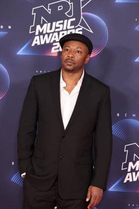 Photocall de la 25eme cÃ rÃ monie des NRJ Music Awards (NMA) au palais des Festivals et des Congres de Cannes MC Solaar (Claude MC, Claude M Baral) au photocall de la 25eme cÃ rÃ monie des NRJ Music Awards (NMA) au palais des Festivals et des Congres de Cannes, France, le 10 novembre 2023. Dominique Jacovides Bestimage Celebs attend the 25th NRJ Music Awards - Red Carpet arrivals at Palais des Festivals in Cannes, France, on November 10, 2023. Cannes France  Copyright: xDOMINIQUExJACOVIDESx xBESTIMAGExDOMINIQUExJACOVIDESx xBESTIMAGEx