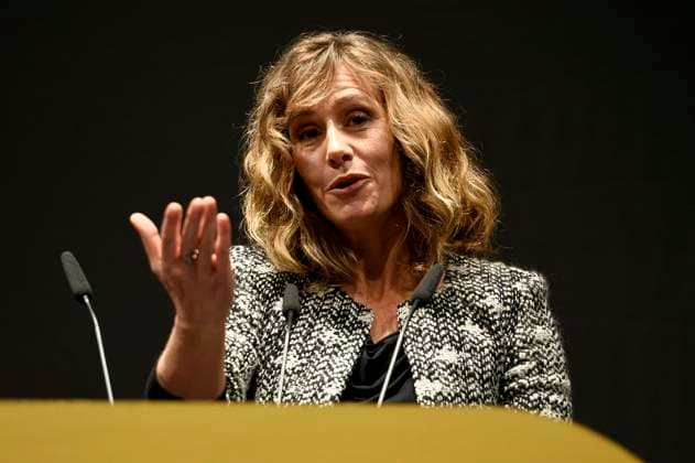 Cecile de France erhält die Europa als Europäischen Schauspielpreis bei der Preisverleihung vom 37. Braunschweig International Film Festival im Großen Haus des Staatstheaters Braunschweig. Braunschweig, 11.11.2023