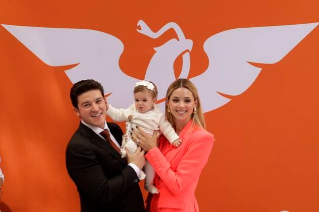 Samuel Garcia, governor of the state of Nuevo Leon, registers as a candidate for president November 12, 2023, Mexico City, Mexico: The governor of the state of Nuevo Leon, Samuel Garcia, accompanied by his wife, Mariana Rodriguez, and his daughter Mariel, registered as a pre-candidate for the presidency at the national headquarters of the Citizen Movement party. in Mexico City. on November 12, 2023 in Mexico City, Mexico (Photo by Luis Barron Eyepix Group). Copyright: xLuisxBarronx xEyepixxGroupx LB_20231112_SAMUELG14