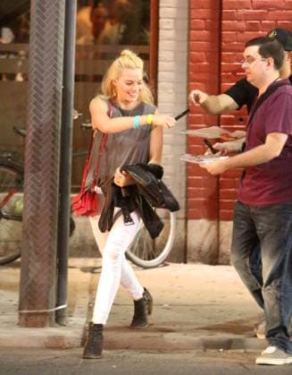EXCLUSIVE: Cara Delevingne, Margot Robbie, Jai Courney, Jay Hernandez and Joel Kinnaman attend a wrap party of Suicide Squad in Toronto 141509, EXCLUSIVE: Cara Delevingne, Margot Robbie, Jai Courney, Jay Hernandez and Joel Kinnaman attend a wrap party of Suicide Squad in Toronto. The production still has a week to go but the cast and crew all went to party at The Ballroom, followed by BarChef, The Thompson hotel, and finally to a private party to finish the night off. Where Jai Courtney bought all the ladies flowers outside of the Thompson hotel, Margot ran out of BarChef with one of the crews t-shirts who was spotted walking around half naked. Toronto, Canada - Sunday August 23, 2015. CANADA OUT, Credit:PacificCoastNews Avalon Canad  Copyright: xPacificCoastNewsx xAvalonx 0519773723