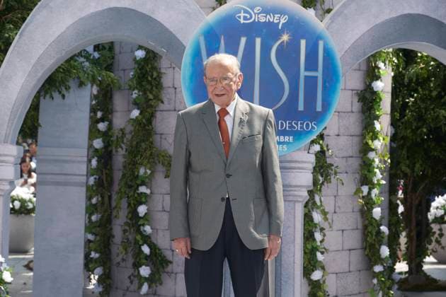 November 13, 2023, Mexico City, Ciudad de Mexico, Mexico: November 12, 2023, Mexico City, Mexico: Francisco Colmenero attends the blue carpet for Wish by Walt Disney film premiere at Cinepolis Plaza Universidad. on November 12, 2023 in Mexico City, Mexico. Mexico City Mexico - ZUMAe321 20231113_zea_e321_058 Copyright: xJaimexNogales xEyepixxGroupx