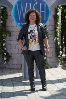 November 13, 2023, Mexico City, Ciudad de Mexico, Mexico: November 12, 2023, Mexico City, Mexico: Lucero Mijares Hogaza attend the blue carpet for Wish by Walt Disney film premiere at Cinepolis Plaza Universidad. on November 12, 2023 in Mexico City, Mexico. Mexico City Mexico - ZUMAe321 20231113_zea_e321_081 Copyright: xJaimexNogales xEyepixxGroupx