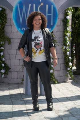 November 13, 2023, Mexico City, Ciudad de Mexico, Mexico: November 12, 2023, Mexico City, Mexico: Lucero Mijares Hogaza attend the blue carpet for Wish by Walt Disney film premiere at Cinepolis Plaza Universidad. on November 12, 2023 in Mexico City, Mexico. Mexico City Mexico - ZUMAe321 20231113_zea_e321_083 Copyright: xJaimexNogales xEyepixxGroupx