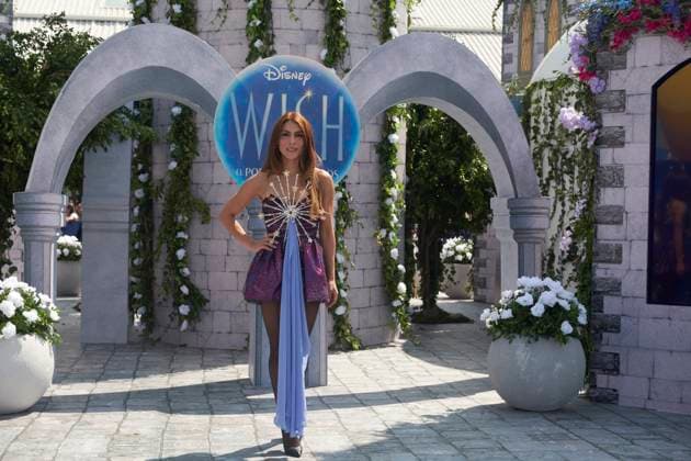 November 13, 2023, Mexico City, Ciudad de Mexico, Mexico: November 12, 2023, Mexico City, Mexico: Maria Leon attends the blue carpet for Wish by Walt Disney film premiere at Cinepolis Plaza Universidad. on November 12, 2023 in Mexico City, Mexico. Mexico City Mexico - ZUMAe321 20231113_zea_e321_085 Copyright: xJaimexNogales xEyepixxGroupx