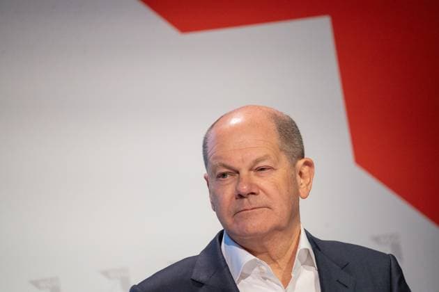 18. ordentlicher Gewerkschaftstag Gewerkschaft NGG Nahrung-Genuss-Gaststätten 2023 in Bremen Eröffnung mit Festakt Olaf Scholz, Bundeskanzler, hält eine Rede beim Festakt zur Eröffnung;18. ordentlicher Gewerkschaftstag Gewerkschaft NGG Nahrung-Genuss-Gaststätten 2023 in Bremen Eröffnung mit Festakt Olaf Scholz, Bundeskanzler, hält eine Rede beim Festakt zur Eröffnung, Bremen Bremen Deutschland Maritim Hotel und Congress Centr *** 18 Ordinary Trade Union Congress Trade Union NGG Food and Catering 2023 in Bremen Opening with ceremony Olaf Scholz, Federal Chancellor, gives a speech at the opening ceremony 18 Ordinary Trade Union Congress Trade Union NGG Food and Catering 2023 in Bremen Opening with ceremony Olaf Scholz,