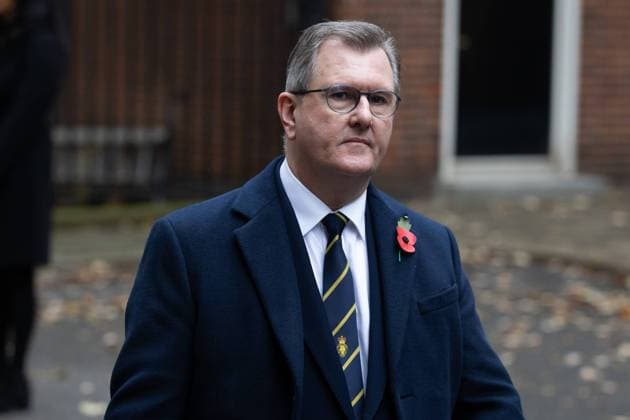 Public Figures arrive for Remembrance Sunday Service in London, UK - 12 Nov 2023 Jeffrey Donaldson walks through Whitehall to attend the Remembrance Sunday Service at the Cenotaph in London. Politicians and public figures walk through Whitehall to attend the Remembrance Sunday Service at the Cenotaph in London. London United Kingdom Copyright: xTejasxSandhux xSOPAxImagesx 4B0A5705