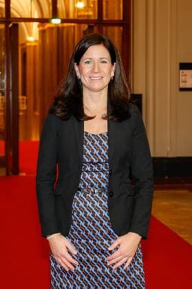Senatorin Katharina Günther-Wünsch bei derVerleihung der Goldenen Erbse 2023 im Roten Rathaus Berlin.