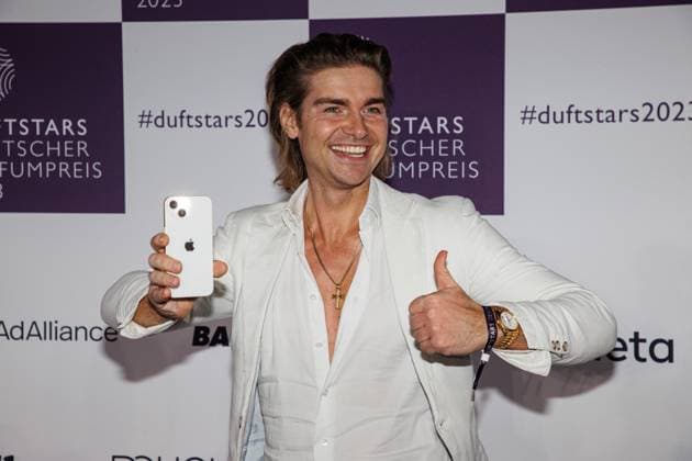 16.11.2023. Düsseldorf. Duftstars - Deutscher Parfumpreis 2023. Hier: Jeremy Fragrance. Düsseldorf Rheinterassen Nordrhein-Westfalen Deutschland