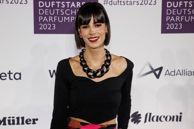16.11.2023. Düsseldorf. Duftstars - Deutscher Parfumpreis 2023. Hier: Leni s Scents. Düsseldorf Rheinterassen Nordrhein-Westfalen Deutschland