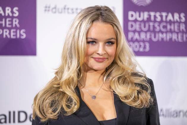 Moderatorin Nele Ludowig. DUFTSTARS 2023 - Deutscher Parfumpreis Verleihung des deutschen Parfumpreises DUFTSTARS durch die Fragrance Foundation am 16.11.2023, Rheinterrassen, Duesseldorf.