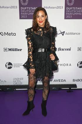 Nina Moghaddam bei der Verleihung des Deutschen Parfumpreises Duftstars 2023 auf der Rheinterrasse Düsseldorf. Düsseldorf, 16.11.2023