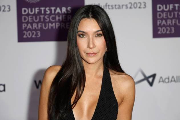 Neda Peemüller bei der Verleihung des Deutschen Parfumpreises Duftstars 2023 auf der Rheinterrasse Düsseldorf. Düsseldorf, 16.11.2023