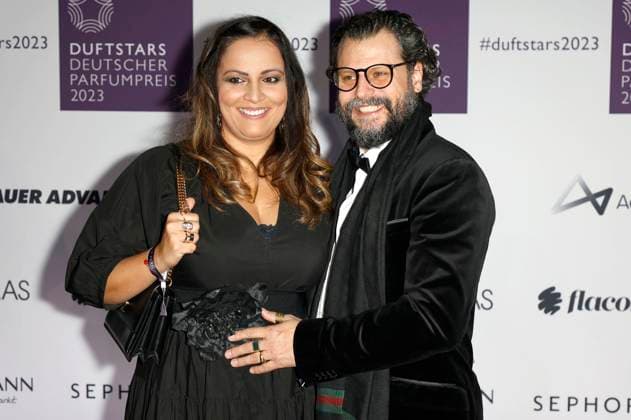 Manuel Cortez mit Freundin Saina Bayatpour bei der Verleihung des Deutschen Parfumpreises Duftstars 2023 auf der Rheinterrasse Düsseldorf. Düsseldorf, 16.11.2023