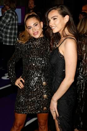 Jessica Haller und Lili Paul-Roncalli bei der Verleihung des Deutschen Parfumpreises Duftstars 2023 auf der Rheinterrasse Düsseldorf. Düsseldorf, 16.11.2023