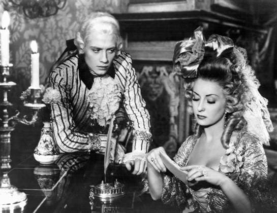 Archivbilder der Woche KW46 Jacques Dacqmine and Viviane Romance on-set of the Film, The Queen s Necklace, (aka L Affaire du Collier de la Reine), 1946  Copyright: xABxArchivex jtv002595