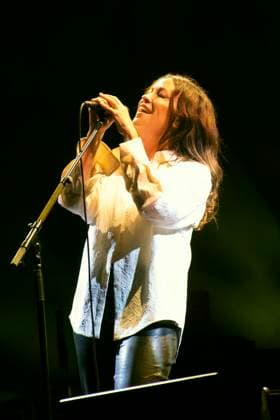November 18, 2023, Mexico City, Ciudad de Mexico, Mexico: November 17,2023, Mexico City, Mexico: Canadian singer Alanis Morissette performs on stage during the day one of the Corona Capital 2023 Music Festival at Autodromo Hermanos Rodriguez. on November 17, 2023 in Mexico City, Mexico. Mexico City Mexico - ZUMAe321 20231118_zea_e321_078 Copyright: xEssenexHernandez xEyepixxGroupx