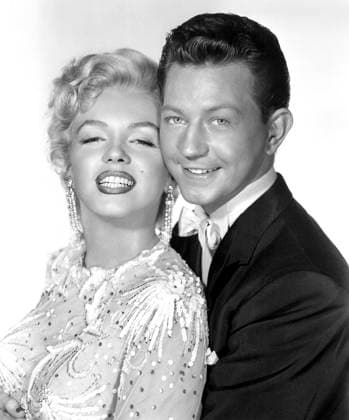 Archivbilder der Woche KW46 Marilyn Monroe and Donald O Connor, Promotional Portrait for the Film, There s No Business Like Show Business , 20th Century Fox, 1954  Copyright: xABxArchivex jtv002621