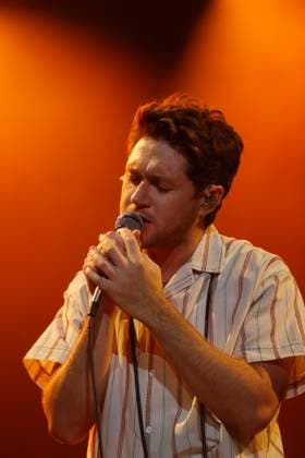 November 19, 2023, Mexico City, Ciudad de Mexico, Mexico: November 18,2023, Mexico City, Mexico: Irish singer Niall Horan performs on stage during the day two of the Corona Capital 2023 Music Festival at Autodromo Hermanos Rodriguez. on November 18, 2023 in Mexico City, Mexico. Mexico City Mexico - ZUMAe321 20231119_zea_e321_025 Copyright: xEssenexHernandez xEyepixxGroupx