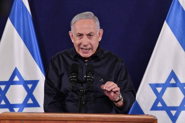 News Themen der Woche KW46 (231119) -- TEL AVIV, Nov. 19, 2023 -- Israeli Prime Minister Benjamin Netanyahu speaks at a press conference in Tel Aviv, Israel, on Nov. 18, 2023. Currently there is no deal reached yet on the release of Israeli hostages held in the Gaza Strip, Israeli Prime Minister Benjamin Netanyahu told a press conference on Saturday night. ( via Xinhua) ISRAEL-TEL AVIV-PRIME MINISTER-PRESS CONFERENCE JINI 