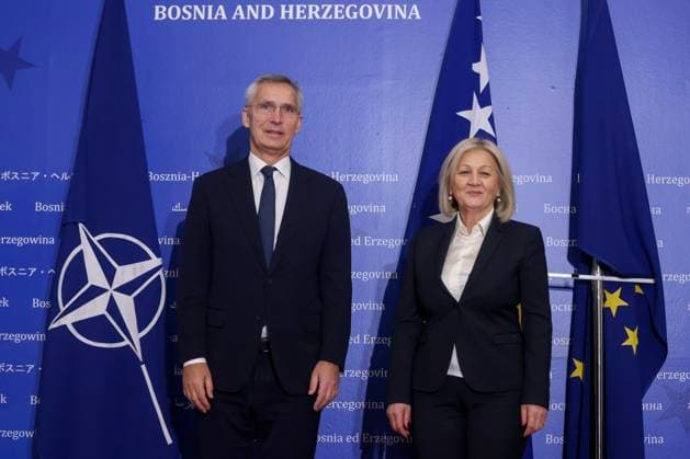 News Themen der Woche KW47 News Bilder des Tages PXL_Jens Stoltenberg in Sarajevo The Chairperson of the Council of Ministers of Bosnia and Herzegovina, Borjana Kristo, met with the Secretary General of NATO, Jens Stoltenberg, in Sarajevo, Bosnia and Herzegovina on 20. November, 2023. ArminxDurgut PIXSELL