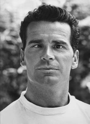 Film The Great Escape Actor James Garner boofing around off camera Bavaria Germany  Copyright: xLeoxFuchsxArchivesx 0633 James Garner (The Great Escape) ONE CROSS-EYE PORTRAIT