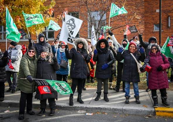 November 21, 2023, Montreal, Quebec, Canada: Quebec s Common Front of public sector employees is on strike for the next three days and will be followed by the Fo do ration autonome de l enseignement (FAE) that is set to launch its own unlimited strike on Thursday. Montreal Canada - ZUMAs278 20231121_zip_s278_015 Copyright: xSerkanxSenturkx