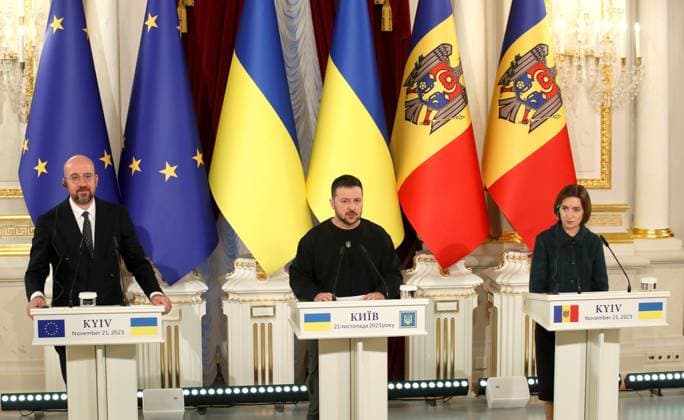 News Themen der Woche KW47 News Bilder des Tages RECORD DATE NOT STATED KYIV, UKRAINE - NOVEMBER 21, 2023 - President of the European Council Charles Michel, President of Ukraine Volodymyr Zelenskyy and President of the Republic of Moldova Maia Sandu (L to R) are seen during a joint briefing in Kyiv, capital of Ukraine Briefing by Volodymyr Zelenskyy, Maia Sandu and Charles Michel  Copyright: xPavloxBahmutx