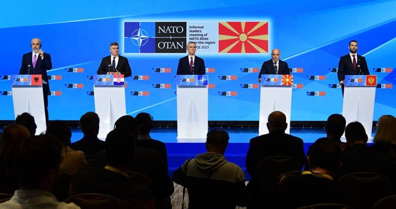 News Themen der Woche KW47 Dimitar Kovacevski Prime Minister of North Macedonia and NATO Secretary General Jens Stoltenberg and Prime Minster of Montegero Milojko Spajic and Croatian President Zoran Milanovic and Albanian Prime Minister Edi Rama during joint press conference after informal leaders meeting of NATO Allies from the region in Skopje, North Macedonia, November 22 2023. IMAGO PETR STOJANOVSKI