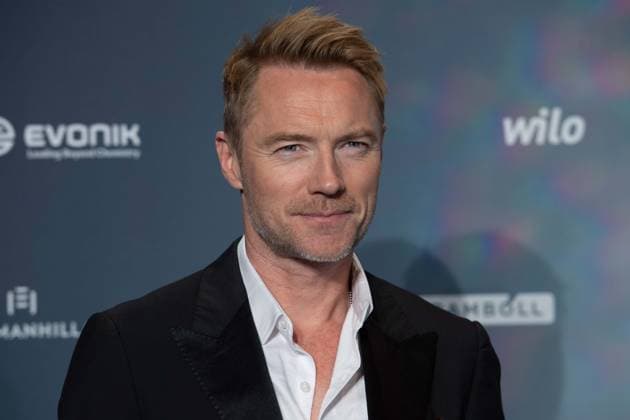 Ronan KEATING,. Saenger, Musiker, Roter Teppich, Red Carpet Show, Ankunft, arrival, Verleihung Deutscher Nachhaltigkeitspreis in Duesseldorf am 23.11.2023.