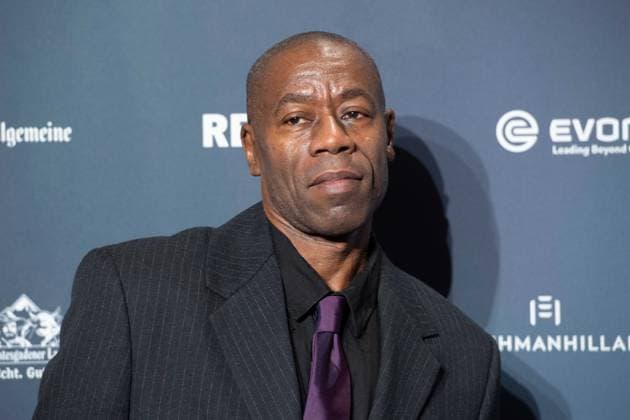 Andrew ROACHFORD, Saenger, Musiker, Roter Teppich, Red Carpet Show, Ankunft, arrival, Verleihung Deutscher Nachhaltigkeitspreis in Duesseldorf am 23.11.2023.