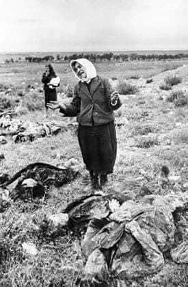 Nazi victims in Sevastopol 633145 04.05.1944 Nazi victims in Sevastopol. Several days before the coming of the Soviet troops the German occupiers murdered a group of young people in Sevastopol. Mother of murdered Victor Mukhin with her son s body. 1944. Redkin Sputnik Sevastopol Russia  Copyright: xRedkinx