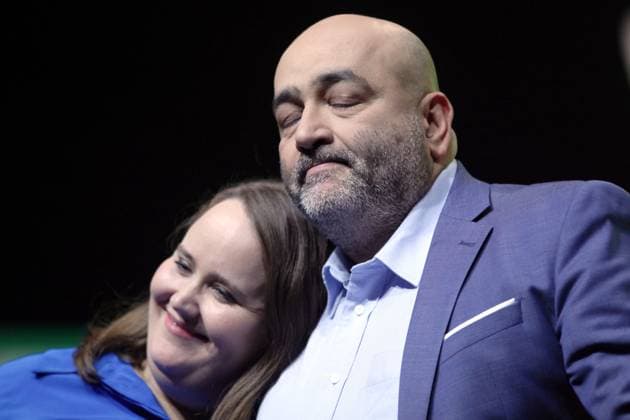 News Themen der Woche KW47 Karlsruhe, Baden-Württemberg, Deutschland, 24.11.2023: Grünen-Parteichefs Ricarda Lang und Omid Nouripour nach der Wiederwahl auf der 49. Bundesdelegiertenkonferenz der Partei Bündnis90 Die Grünen *** Karlsruhe, Baden Württemberg, Germany, 24 11 2023 Green Party leaders Ricarda Lang and Omid Nouripour after their re-election at the 49th Federal Delegates Conference of the Bündnis90 Die Grünen party Copyright: xdtsxNachrichtenagenturx dts_26308