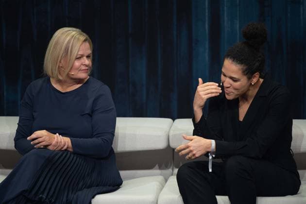 v.l. Nancy FAESER, Bundesinnenministerin, Celia SASIC, ehem. Fussballspielerin, DFB Vizepraesidentin, Verleihung Deutscher Nachhaltigkeitspreis in Duesseldorf am 24.11.2023.