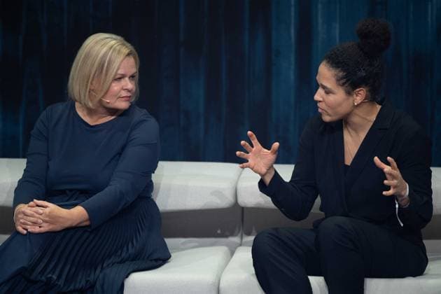v.l. Nancy FAESER, Bundesinnenministerin, Celia SASIC, ehem. Fussballspielerin, DFB Vizepraesidentin, Verleihung Deutscher Nachhaltigkeitspreis in Duesseldorf am 24.11.2023.