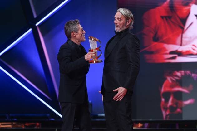 Bilder des Jahres 2023, Entertainment 11 November Entertainment Themen der Woche KW47 Entertainment Bilder des Tages 20th Marrakech Film Festival. Opening. 20e festival du film de Marrakech. Hommage a Mads Mikkelsen. Willem Dafoe. 299142 2023-11-24 Marrakech Maroc  Copyright: xSergexArnalx xStarfacex STAR_299142_055