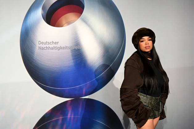 Deutscher Nachhaltigkeitspreis 2023 am 24.11.2023 im Maritim Hotel in Düsseldorf Zoe Wees ( deutsche Sängerin und Songwriterin )