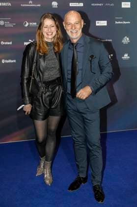 Tina Rottensteiner und Simon Licht bei der Verleihung des 16. Deutschen Nachhaltigkeitspreises 2023 im Maritim Hotel. Düsseldorf, 24.11.2023