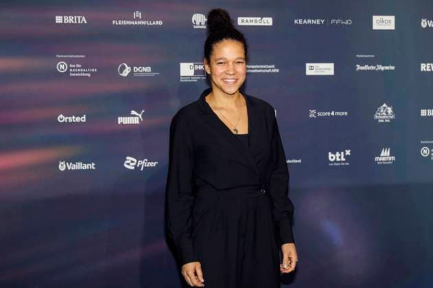 Celia Sasic bei der Verleihung des 16. Deutschen Nachhaltigkeitspreises 2023 im Maritim Hotel. Düsseldorf, 24.11.2023