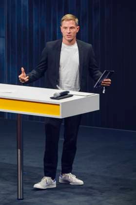 Sebastian Steudtner bei der Verleihung des 16. Deutschen Nachhaltigkeitspreises 2023 im Maritim Hotel. Düsseldorf, 24.11.2023
